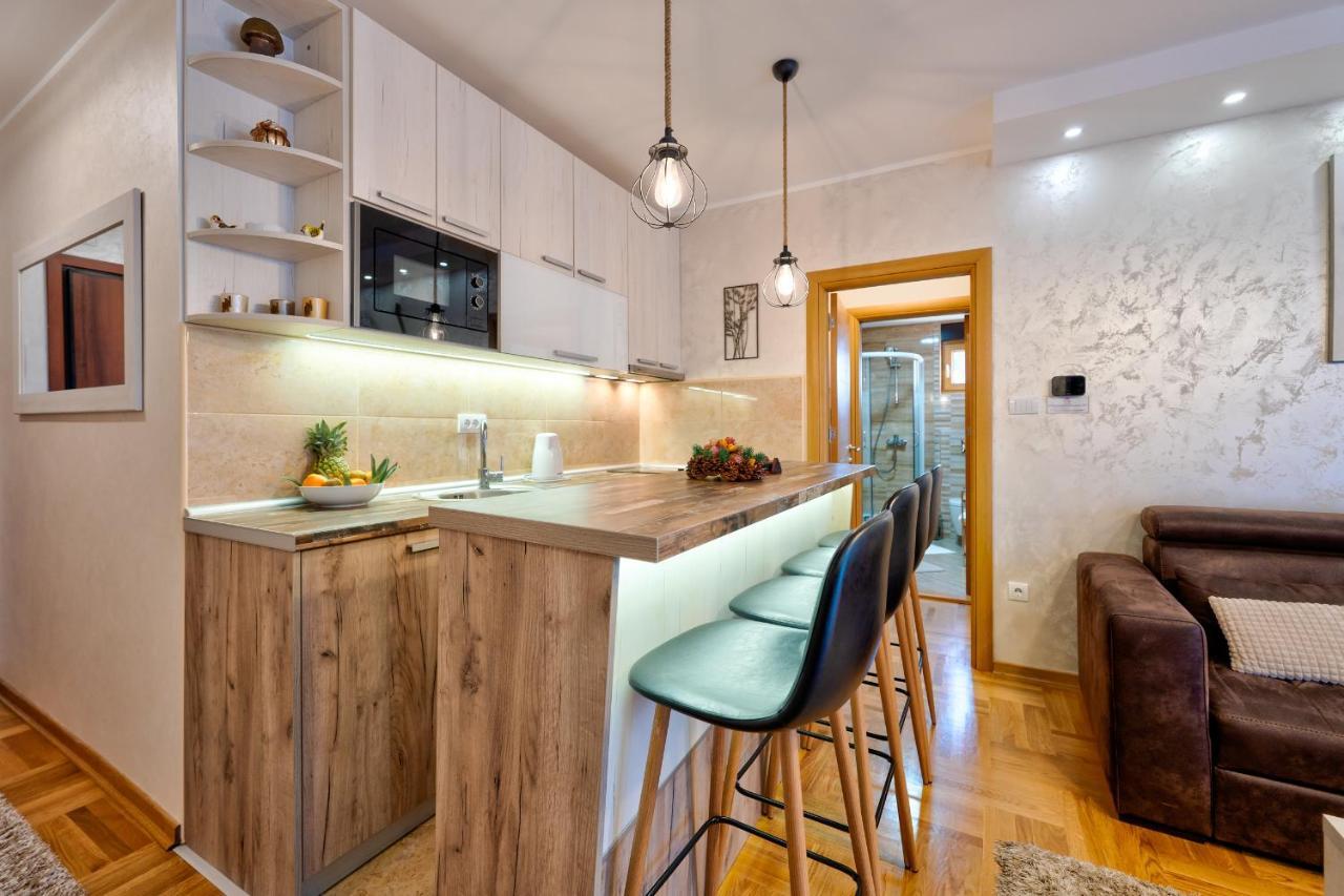 Apartment Papillon 2 Zlatibor Bagian luar foto
