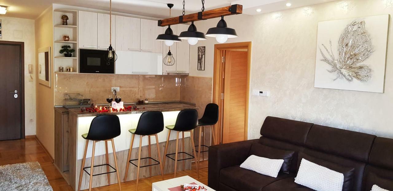 Apartment Papillon 2 Zlatibor Bagian luar foto